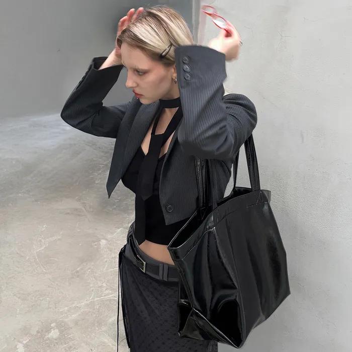 [인플루언서 PICK] CARRIE BAG_GLOSSY BLACK