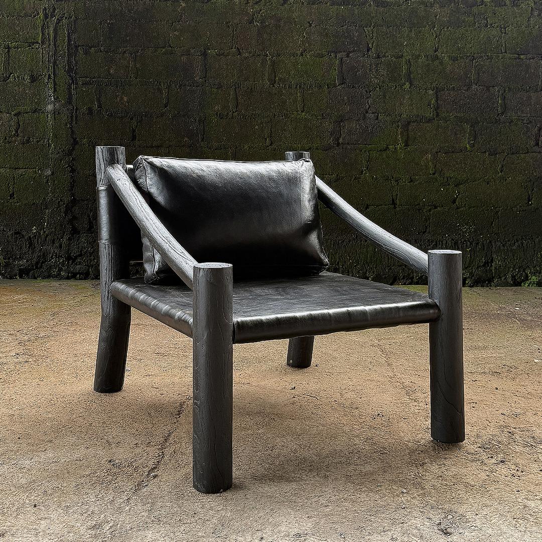 5/FEB/246_블랙에 스며들다 체어(블랙)