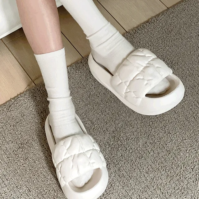 당일출고!블랙재입고)키높이 퀼팅 디자인 EVA 슬리퍼