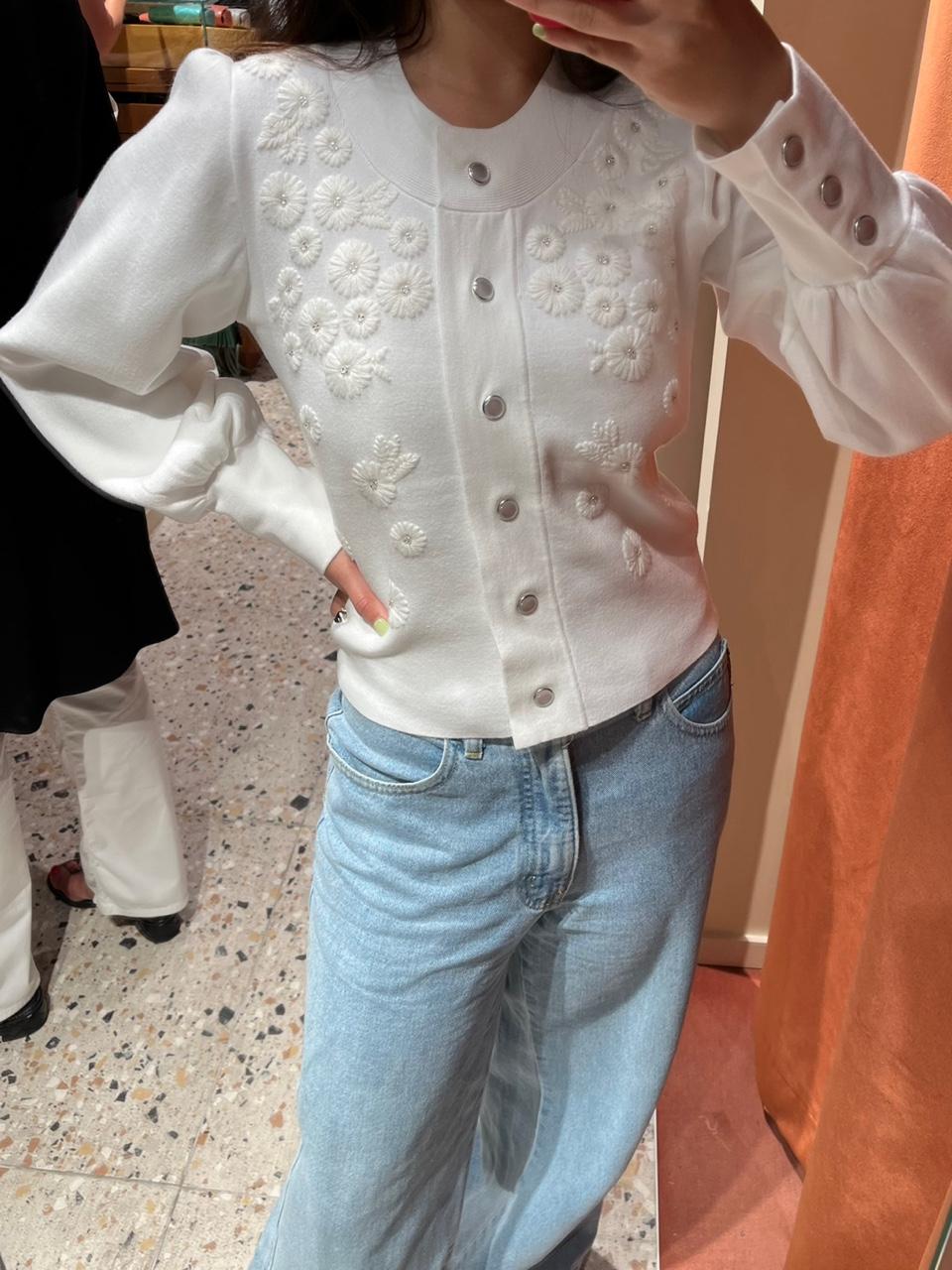 끌로디피에로 사과 자수 가디건 CFPCA00417