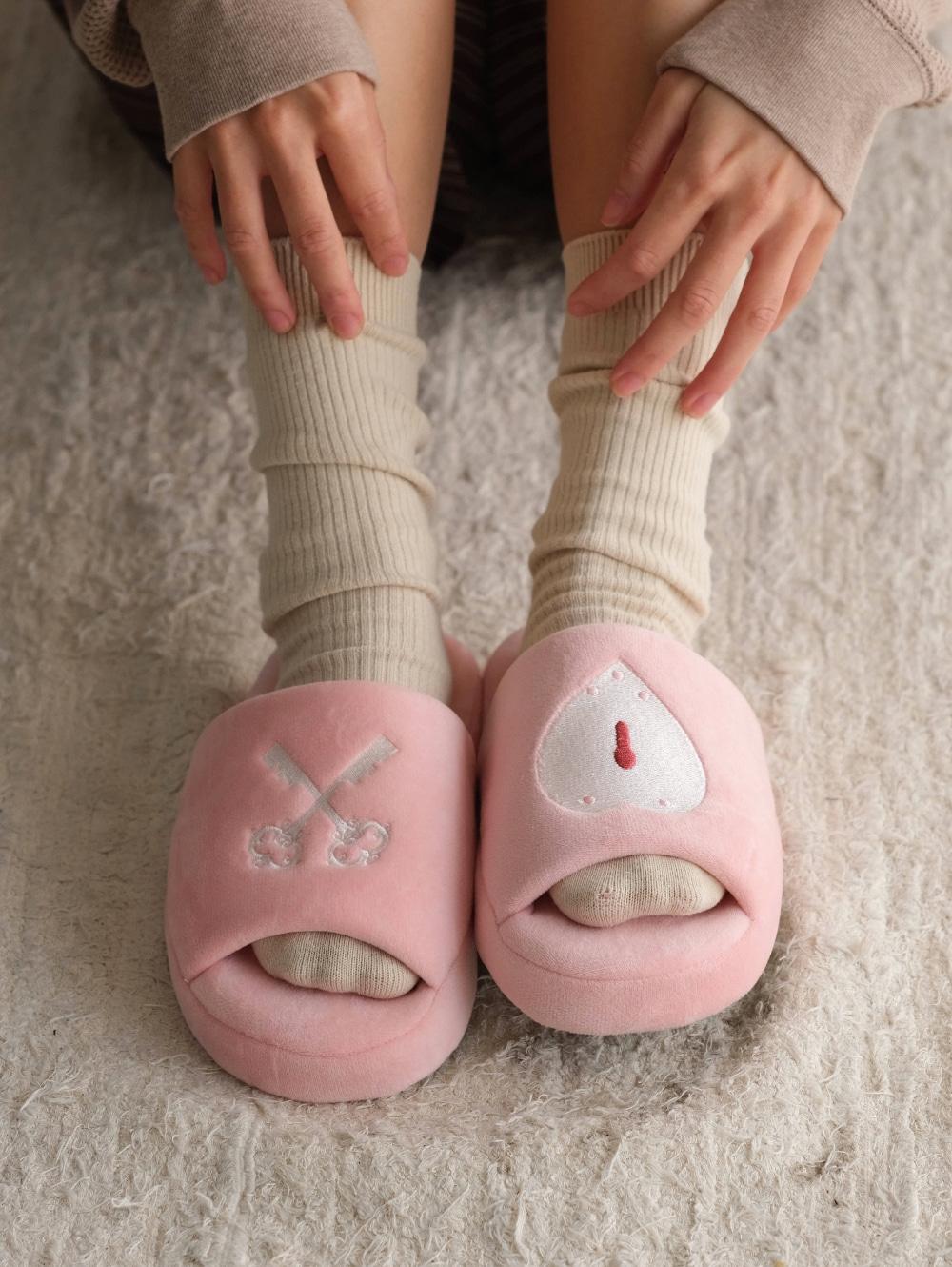 [new] 시크릿 로지 룸슈즈 M/L 2size