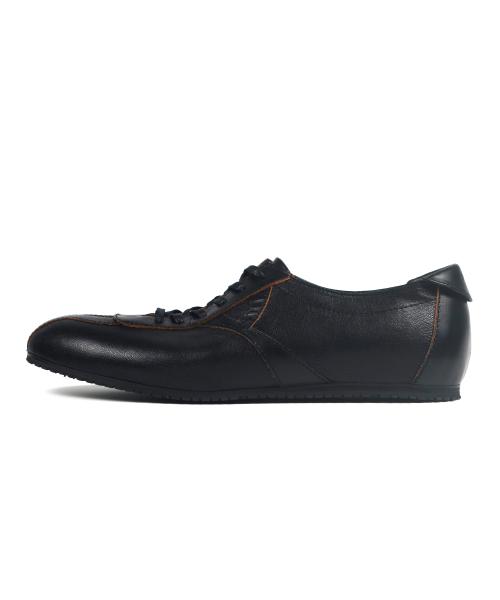 Yorys, Black