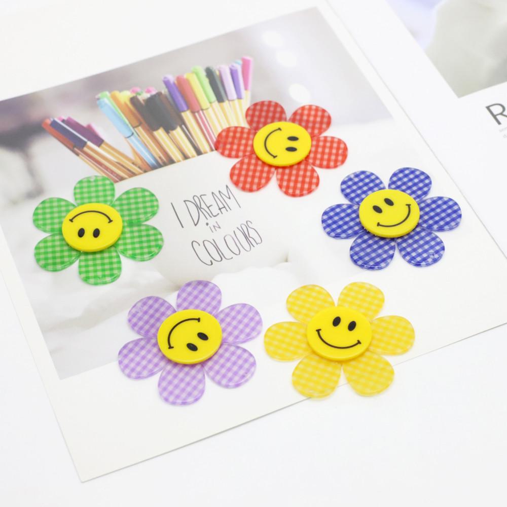 체크무늬 65mm 왕꽃 스마일 양쪽구멍 펜던트 아크릴 부자재