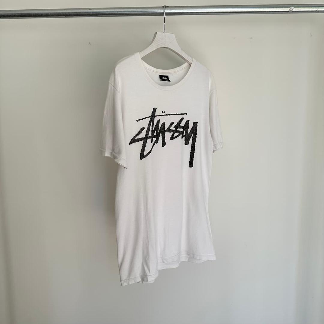 스투시 stussy 로고 화이트 반팔 티셔츠 | 후루츠패밀리