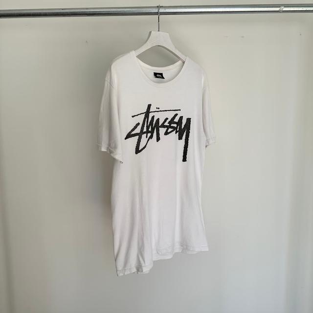 스투시 stussy 로고 화이트 반팔 티셔츠 | 후루츠패밀리