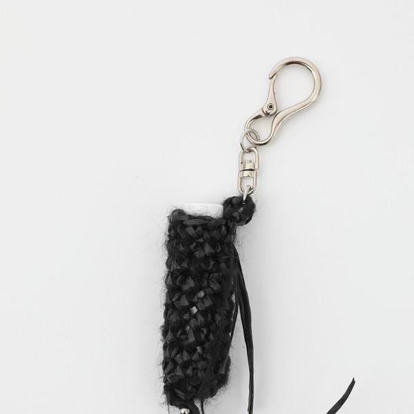 lipbalm keyring in black