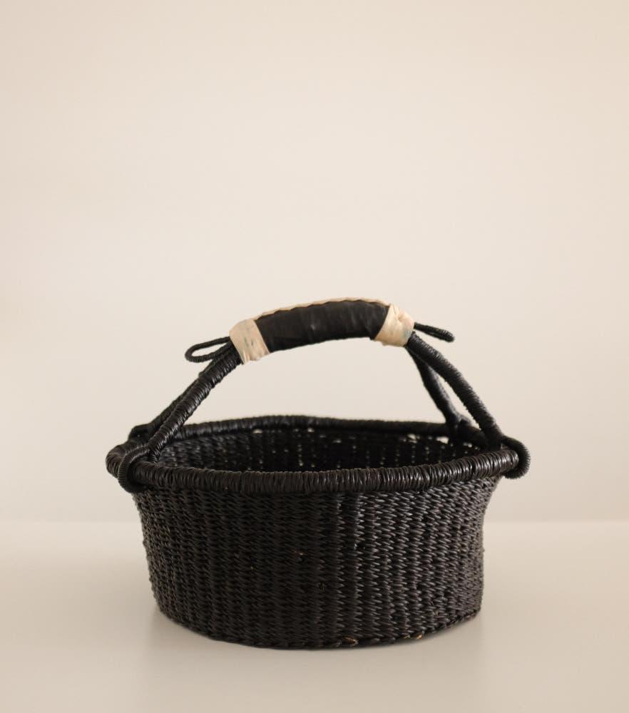 Handwooven Africa round basket (Black)
