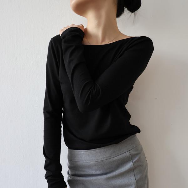 Backless Long Sleeve T-Shirt - black