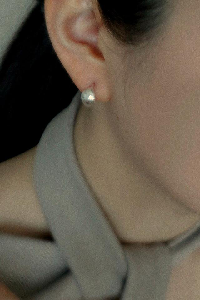 925silver 소이 볼륨 원터치 귀걸이 (2 color)