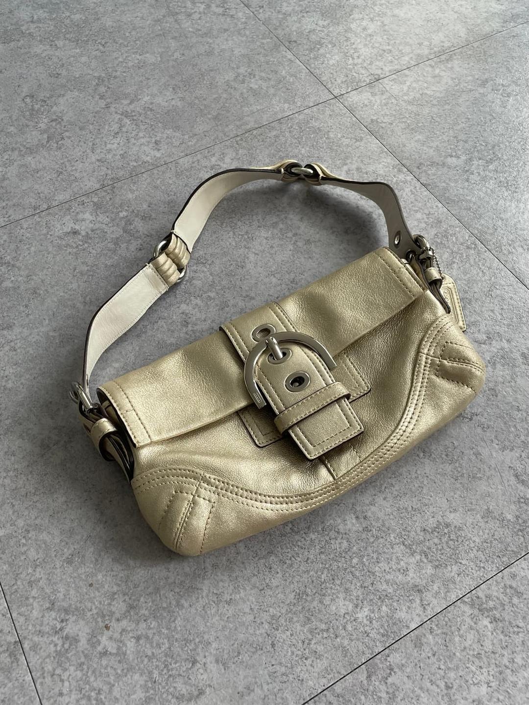 코치 레더 숄더백 | 후루츠패밀리