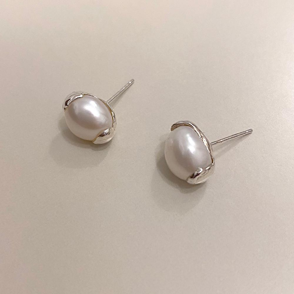 글린다 멜티드 바로크 진주 귀걸이 Round 925 실버 못난이 14k 골드 도금