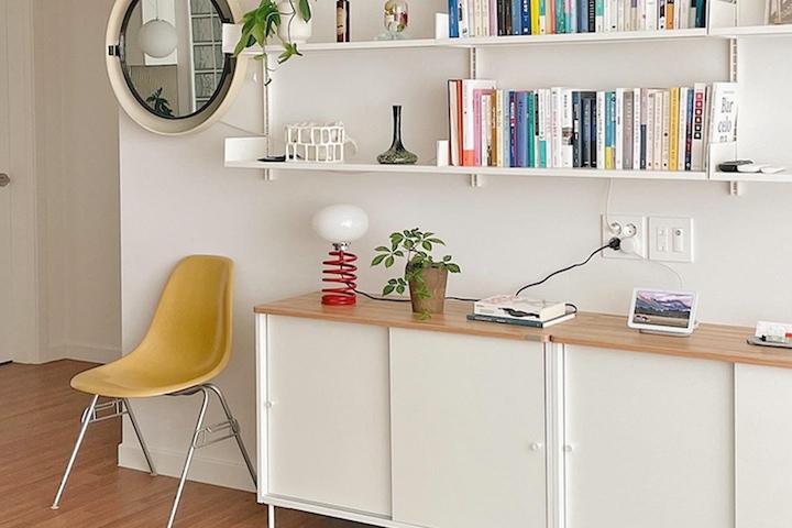 [단독]미떼 E0 미드센츄리 선반/서랍 슬라이딩 수납장 1000