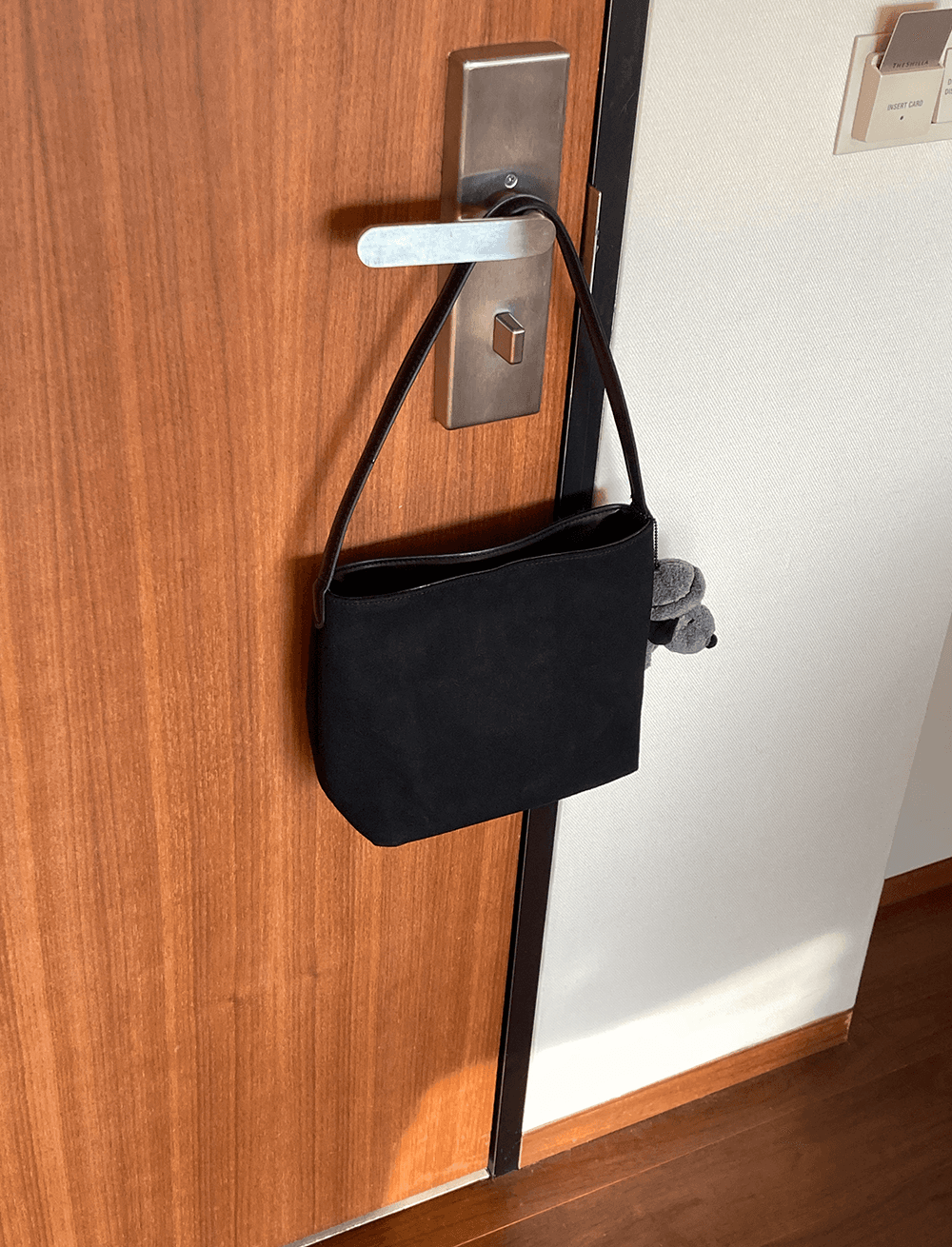 콤비 스웨이드 숄더 백 (5c)