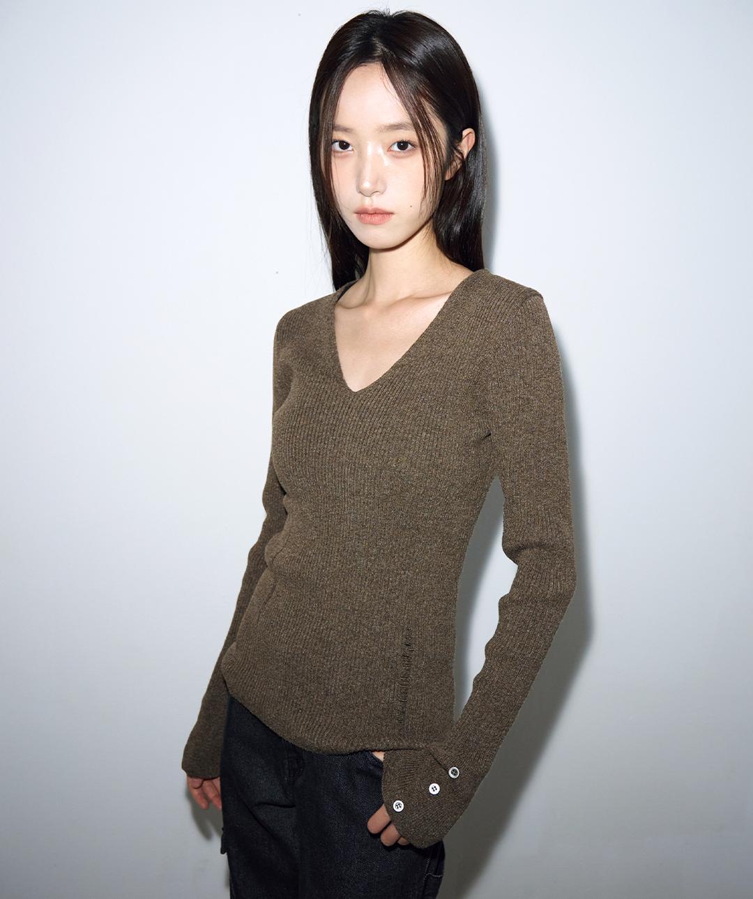 헬레네파리스 데미지드 브이넥 리브드 니트 [딥 브라운]