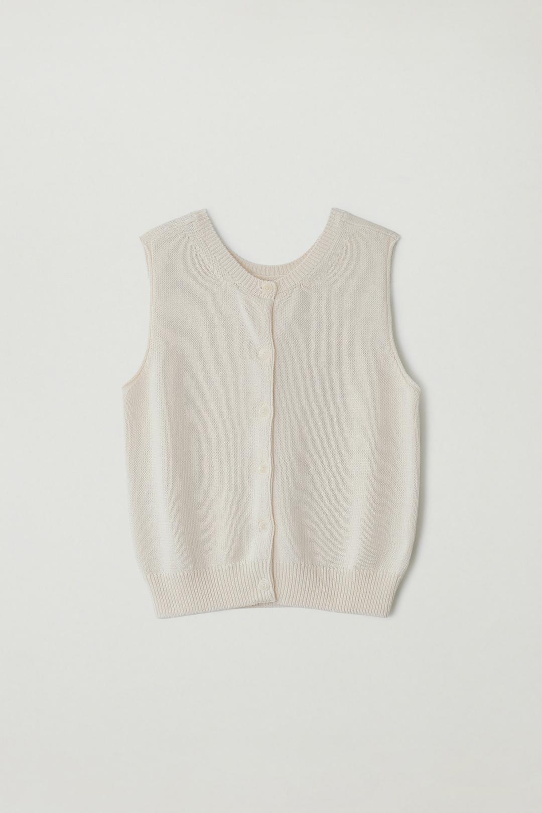 Button sleeveless knit (Ivory)