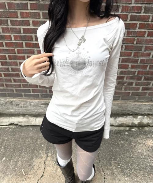 소버린 오브 레터링 롱슬리브_아이보리