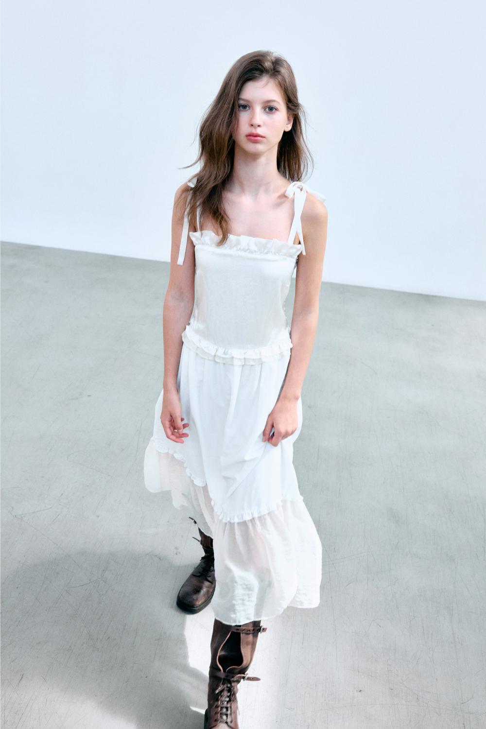 TRIPLE FABRIC SILKEY DRESS (CREAM)