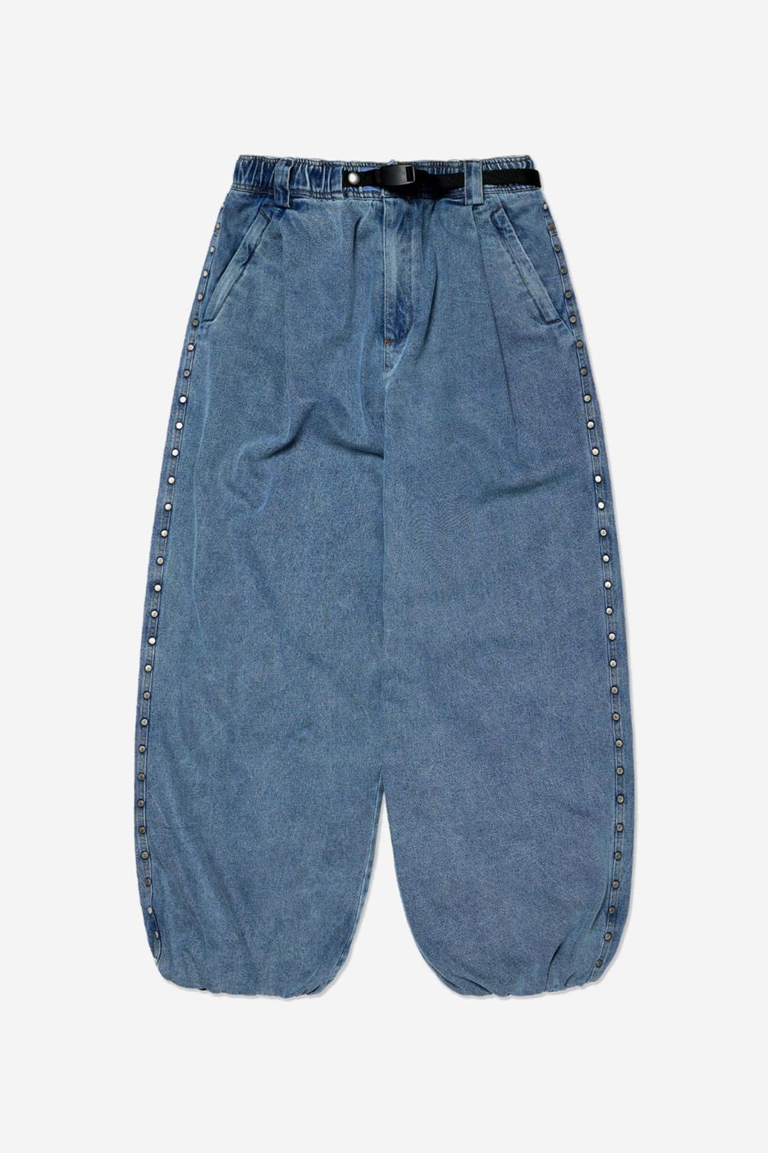 [PLAYBOY x DIMITO] STUD LINE OG DENIM PANTS (WIDE FIT LV.2) WASHED BLUE