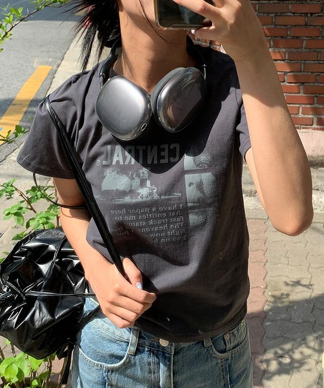 데일리쥬 나온 프린팅 크롭 반팔 티셔츠