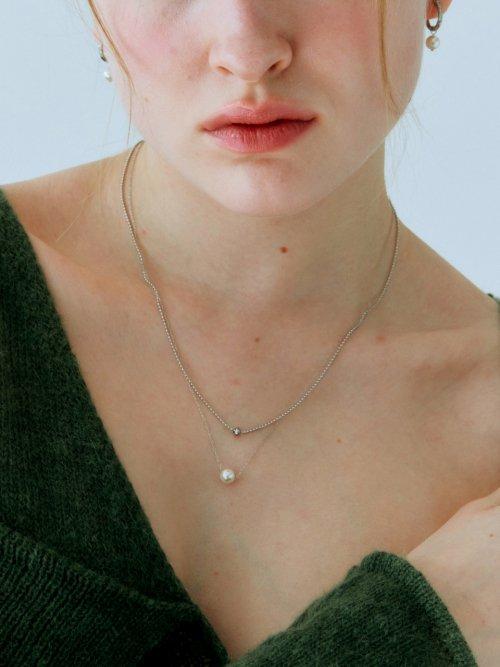 펄리모어(PEARLY MORE)  스몰 진주 포인트 써지컬 투 라인 목걸이 - 후기 | 무신사