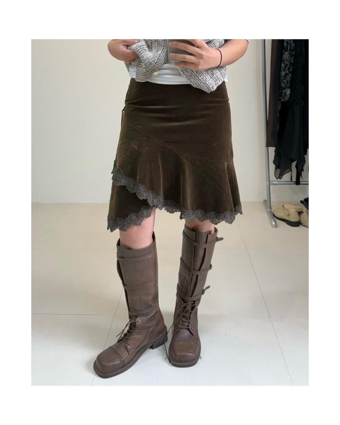 Lest rose 벨벳 스커트 | 후루츠패밀리