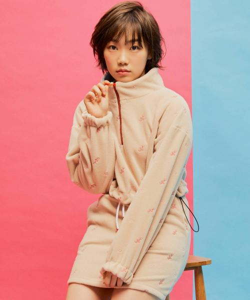 ALT026_하트 듀 플리스 크롭 탑_베이지