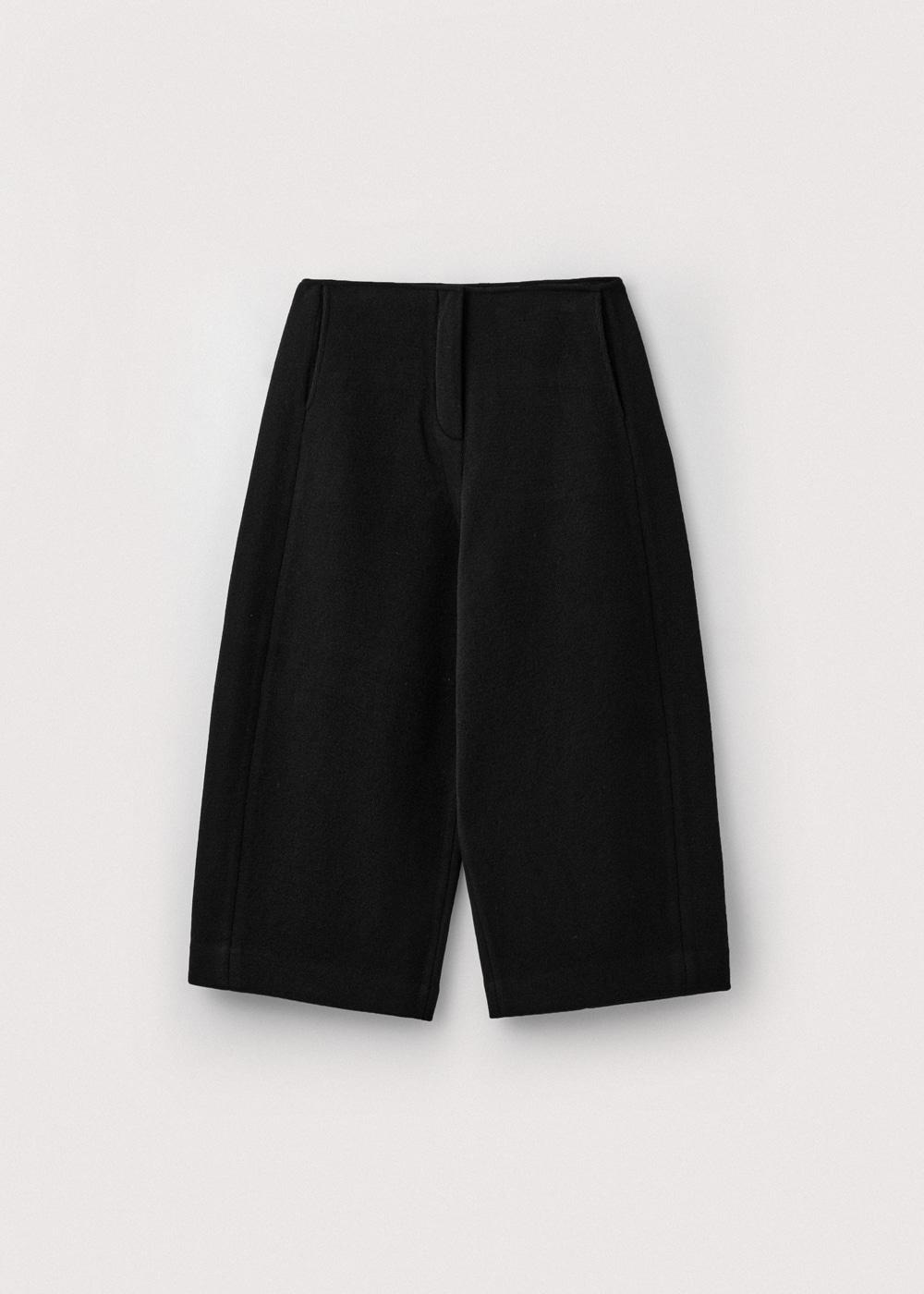 Super Fine Merino Barrel Leg Currot Pants_Black