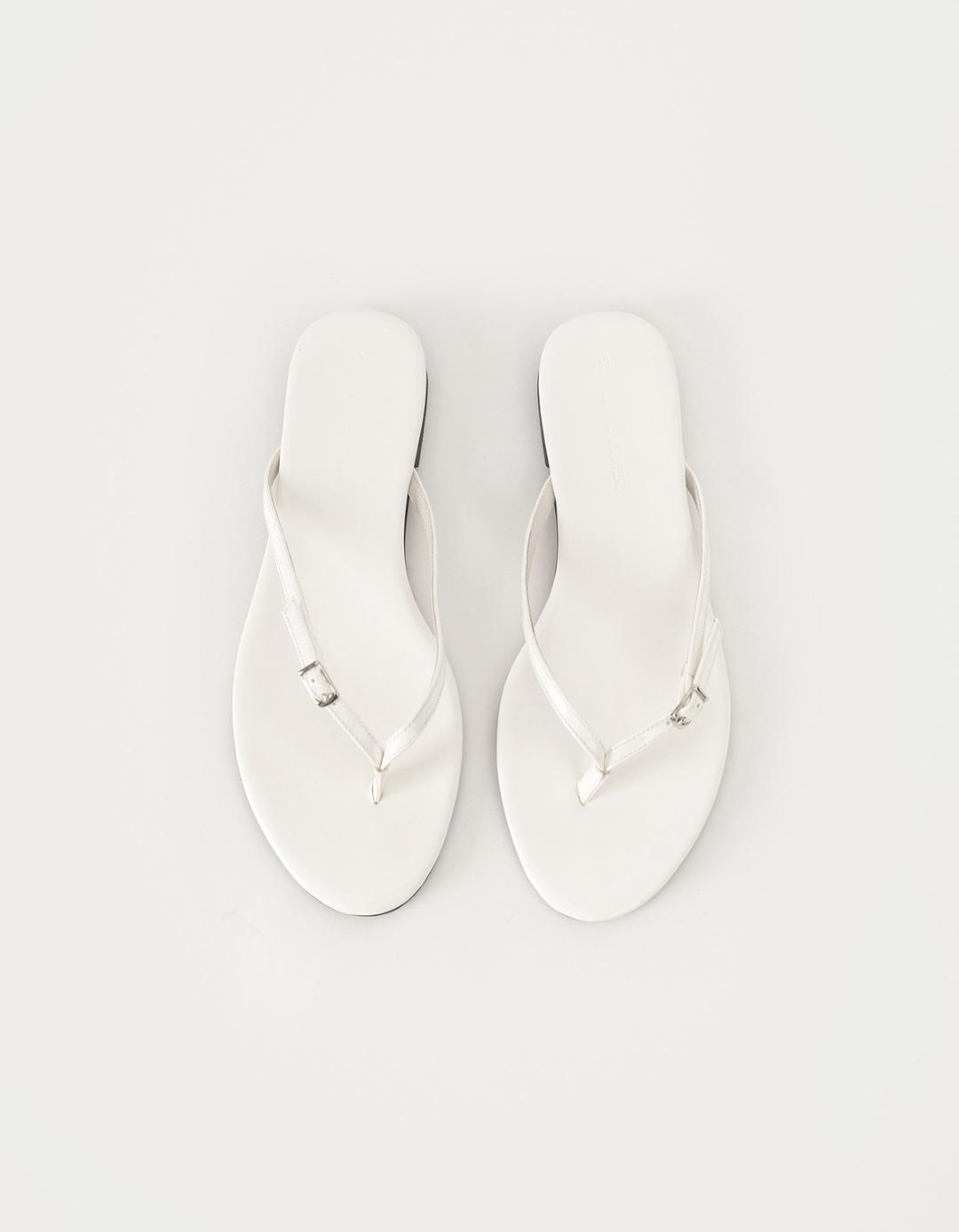 [Release] 5.26 출고 Slim Buckle Flip-Flops - Ivory