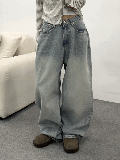 유데모닉 메가 빈티지 연청 워싱 와이드 데님 팬츠