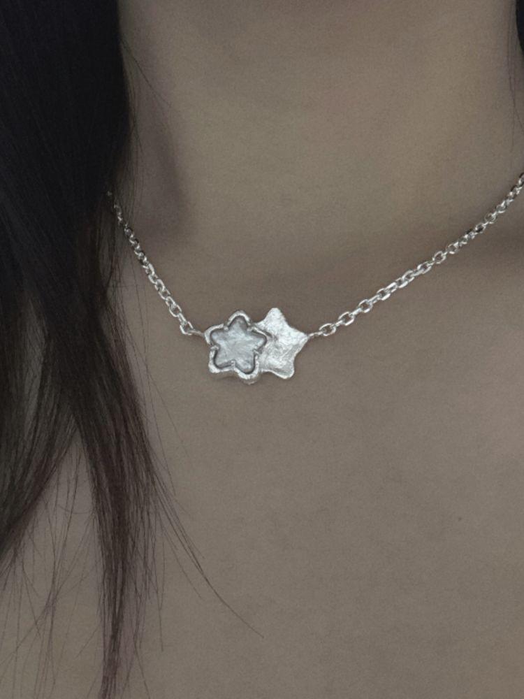 bestie necklace