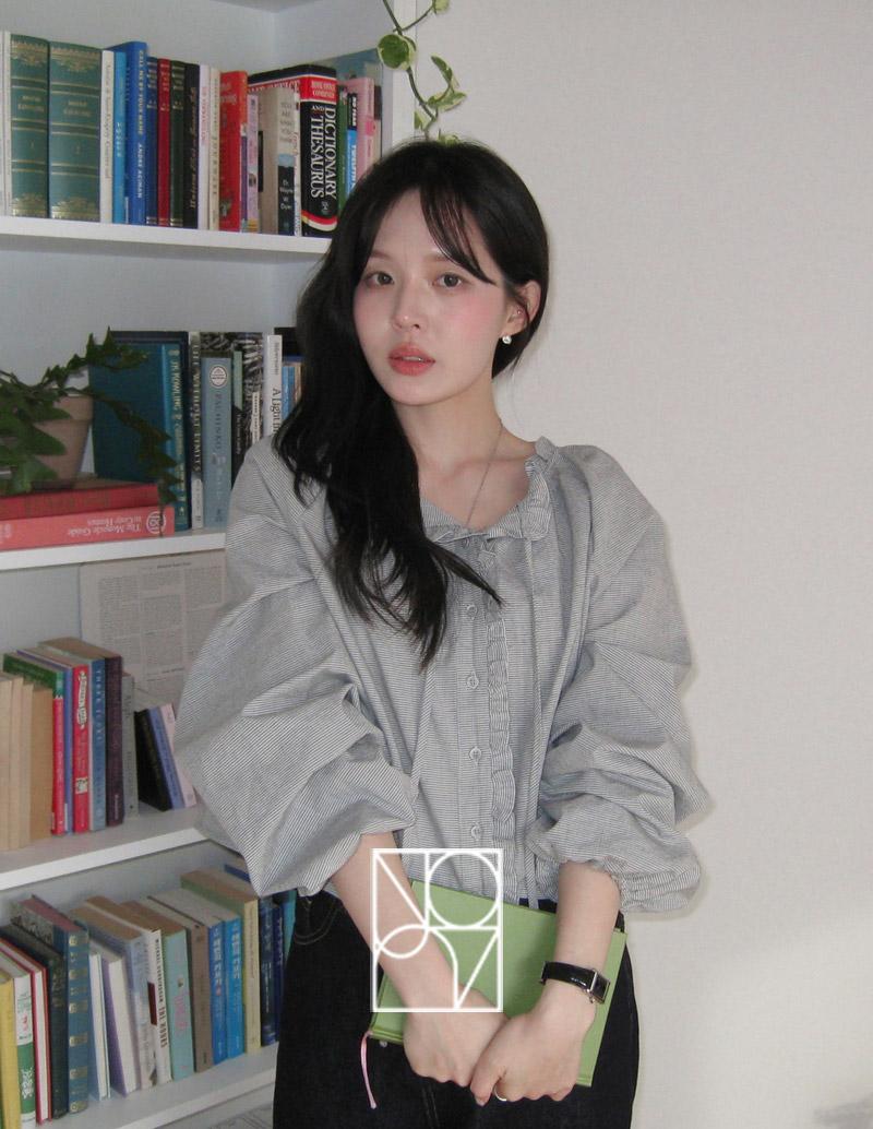 [연우made][Un ORD] 에인트 체크 크롭 블라우스 (2color)