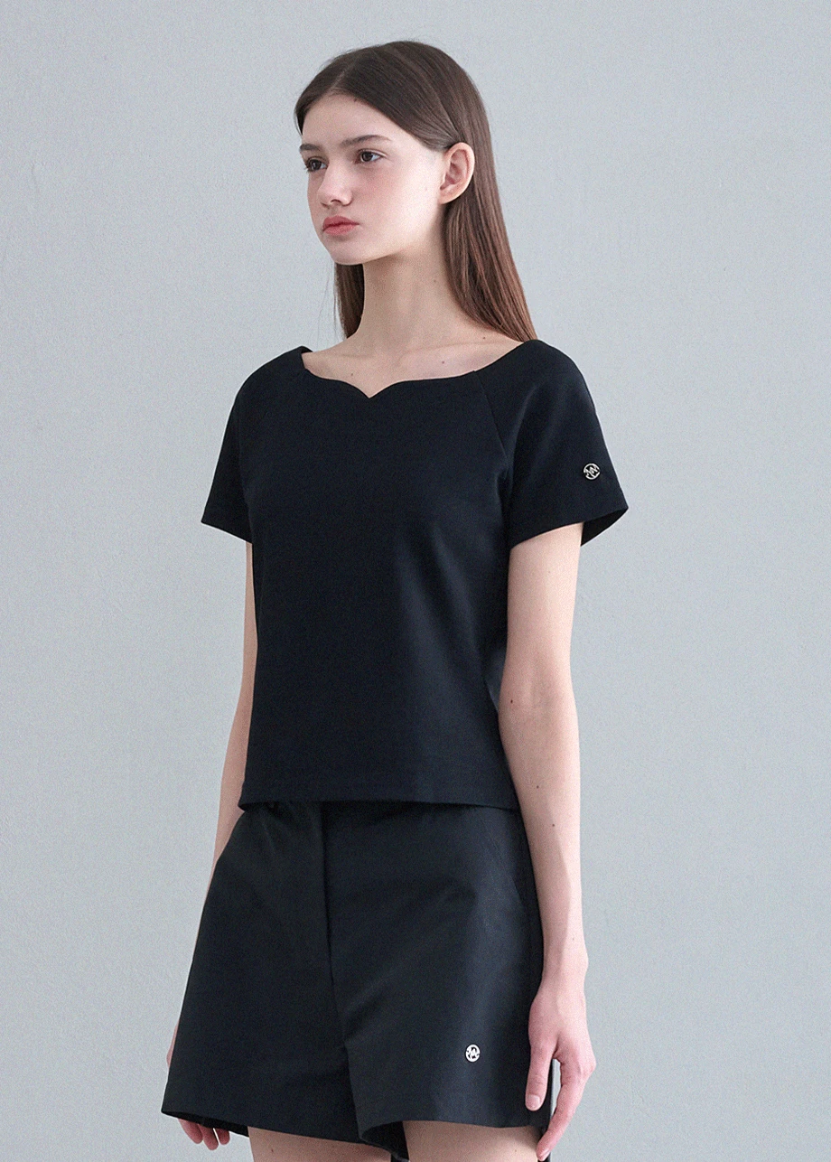 [44-120]  Dia Heart-Boat neck Tee  