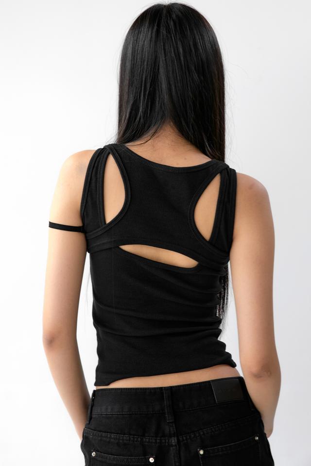 Overlap sleeveless 001