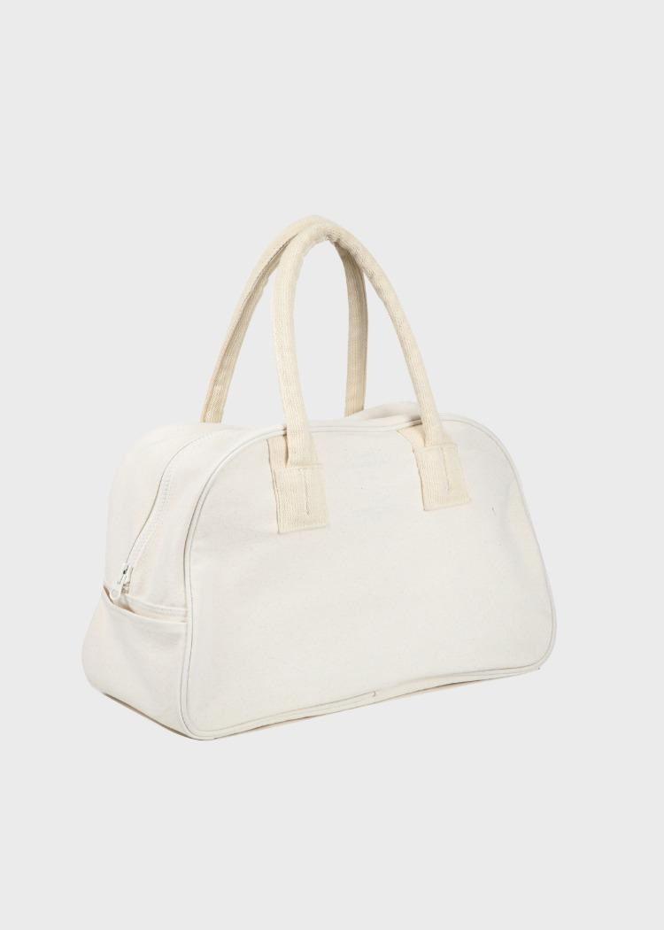 3rd ) a boston bag (ecru)