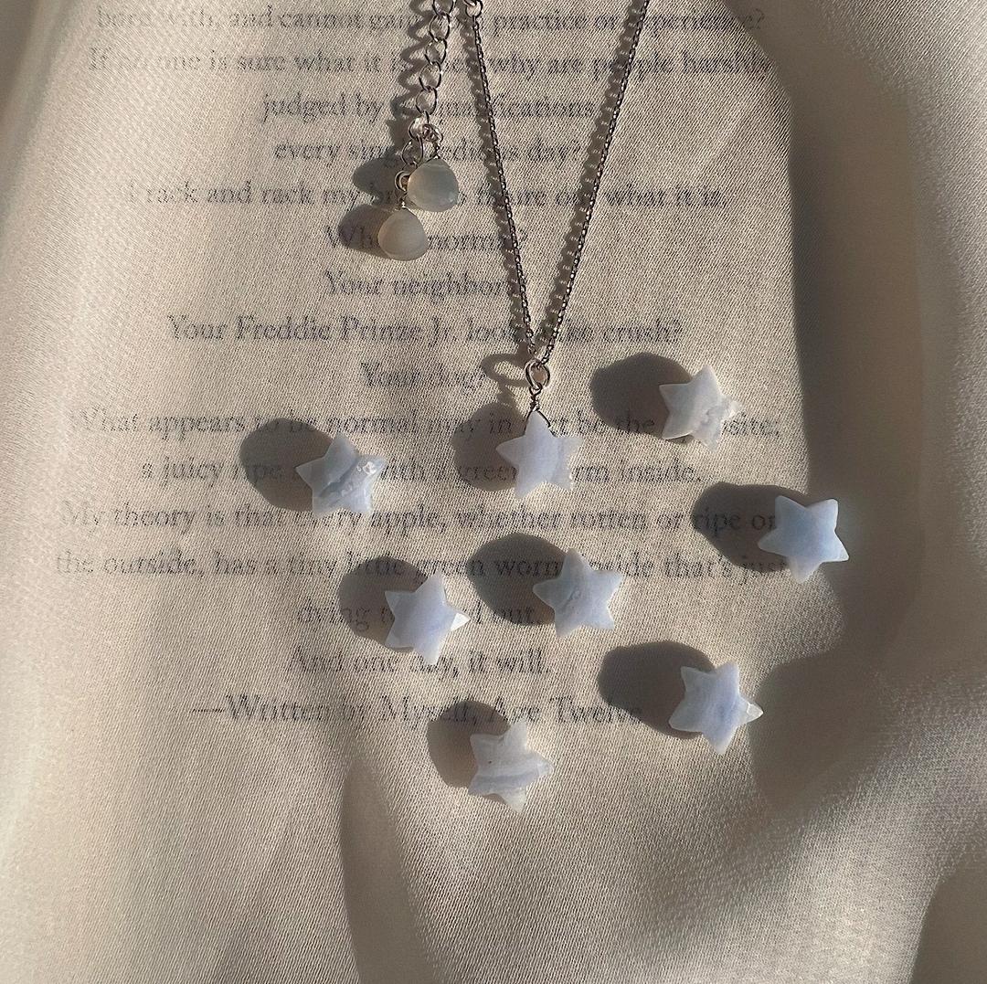 Falling star necklace