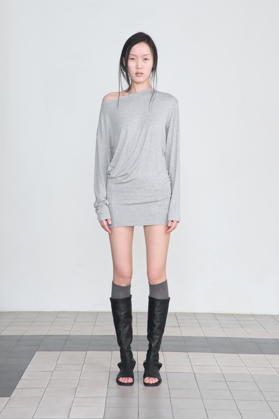 Basic Tappered Top _ Gray