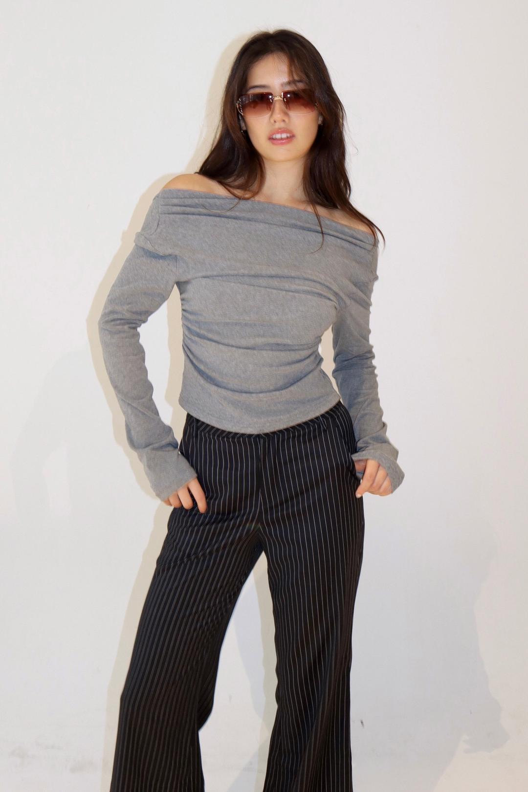 SCG MADE | Nia off shoulder backless top