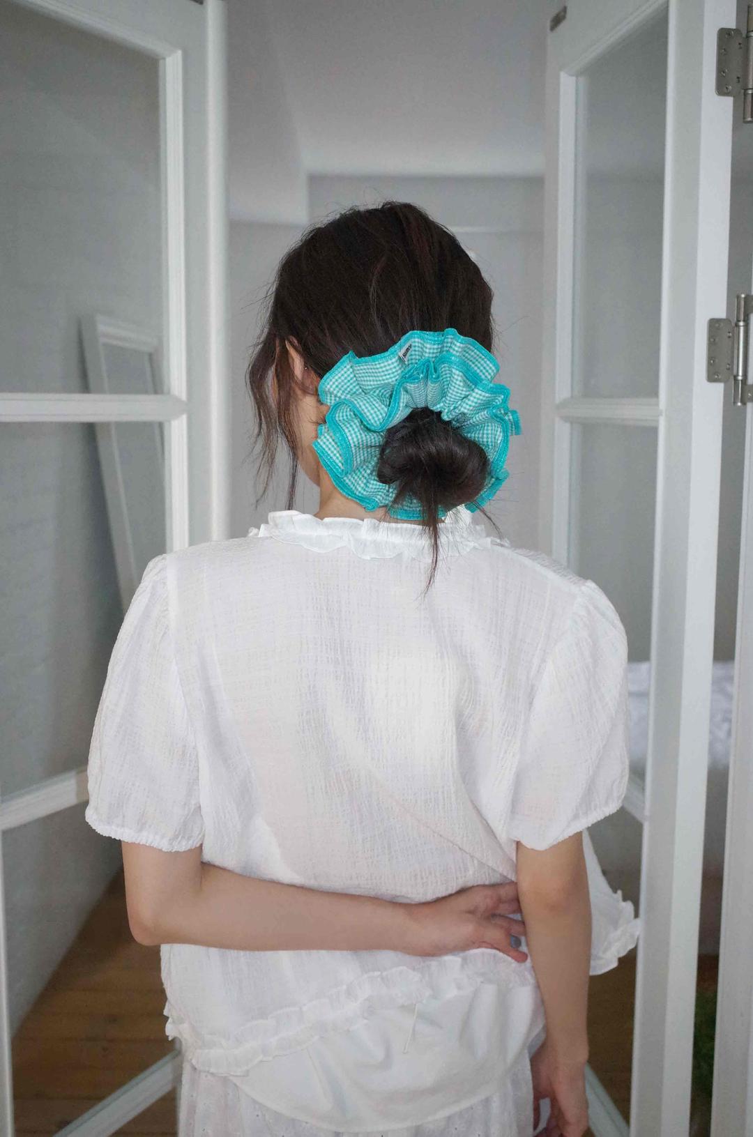 check point scrunchie (mint)
