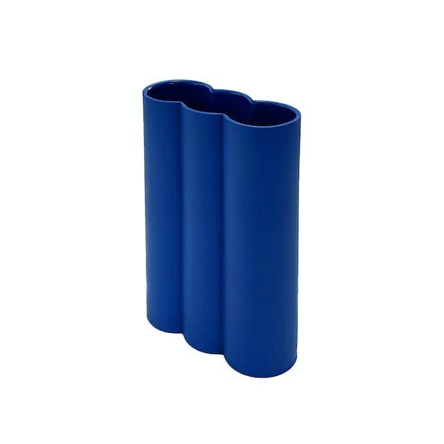 Intersection Vase (White/Blue)