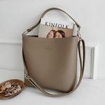 [당일발송] 7col 데일리 여성 개강룩 대학생 직장인 새학기 캐주얼가방 링 토트백 트렌치 원피스 데이트룩 하객룩 패션아이템 텀블러 보부상가방 아이패드 크로스백 mo1936