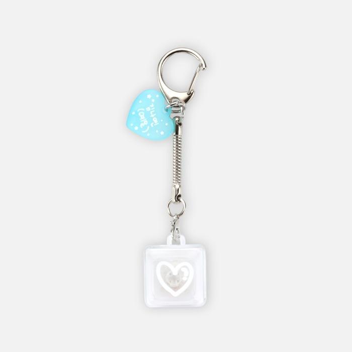 Hearts2Hearts [PRE-ORDER] FOCUS - KEY CAP KEY RING