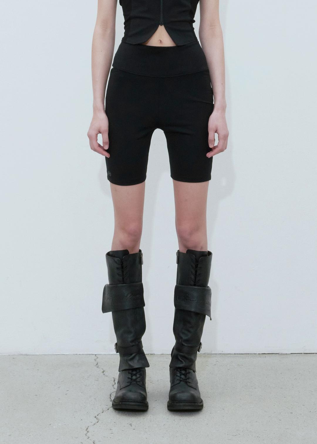CUT-OUT BIKER SHORTS, BLACK