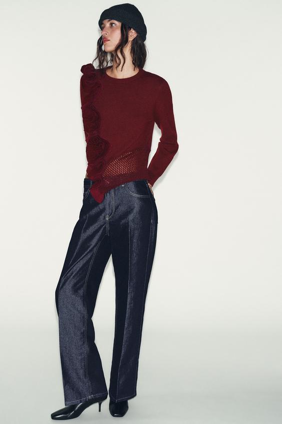 플라워 스트럭처 니트 스웨터