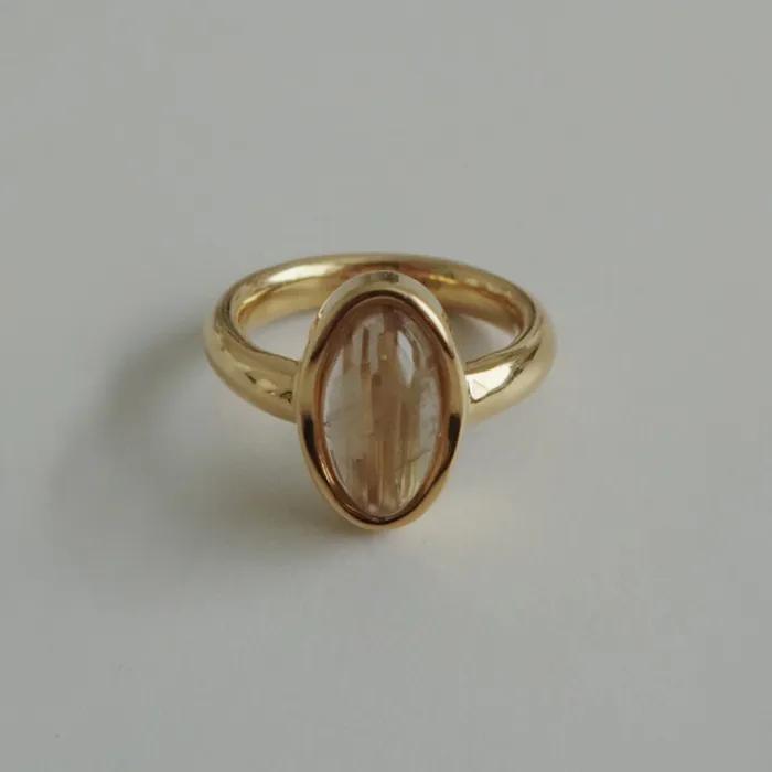 GOLD QUARTZ ELLIPSE RING