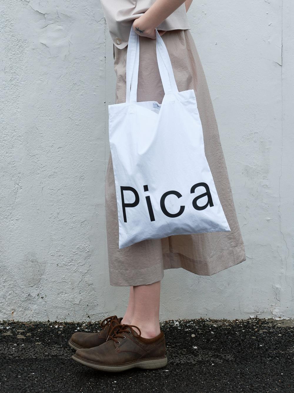 DOUBLE-SIDED LOGO SHOULDER BAG (white)