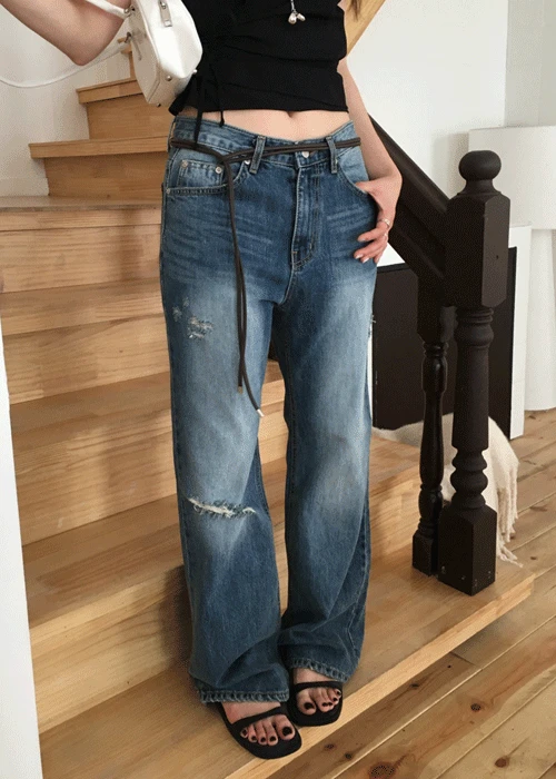 [모델소장] 리턴 데미지 부츠컷 데님 팬츠 (1 color)