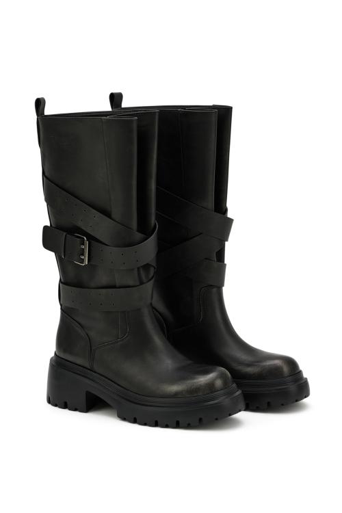 WILD BUCKLE BOOTS IN BLACK