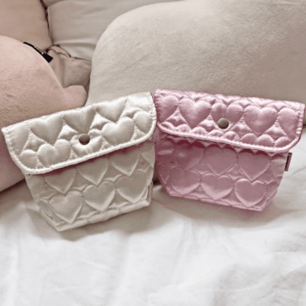 하트 버튼 파우치 2color [2차 입고]