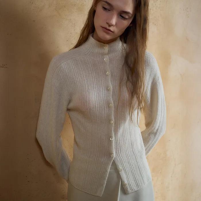 [5차 리오더] Baby Alpaca Holgament Cardigan[LMBEAU24KN258]-Cream