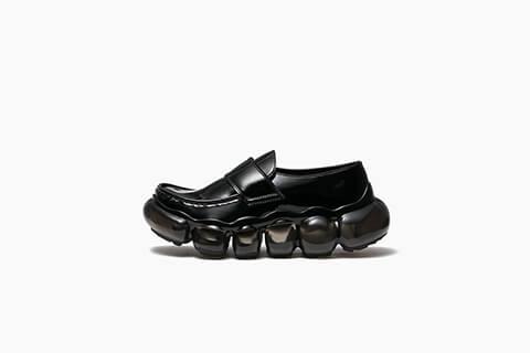 JEWELRY LOAFER - ENAMEL BLACK / BLACK / 22